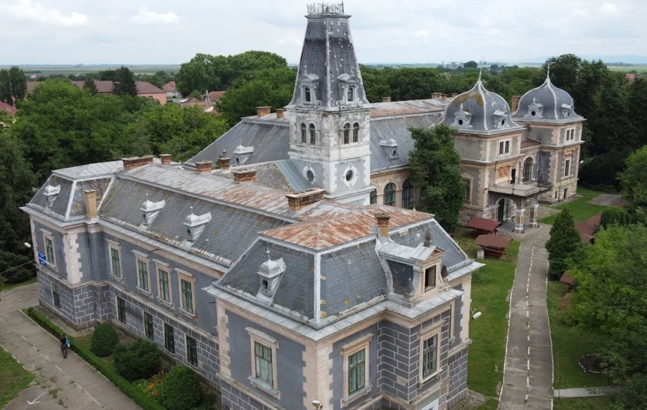 Csernovics-Karolyi Castle, Macea, Romania, Romania